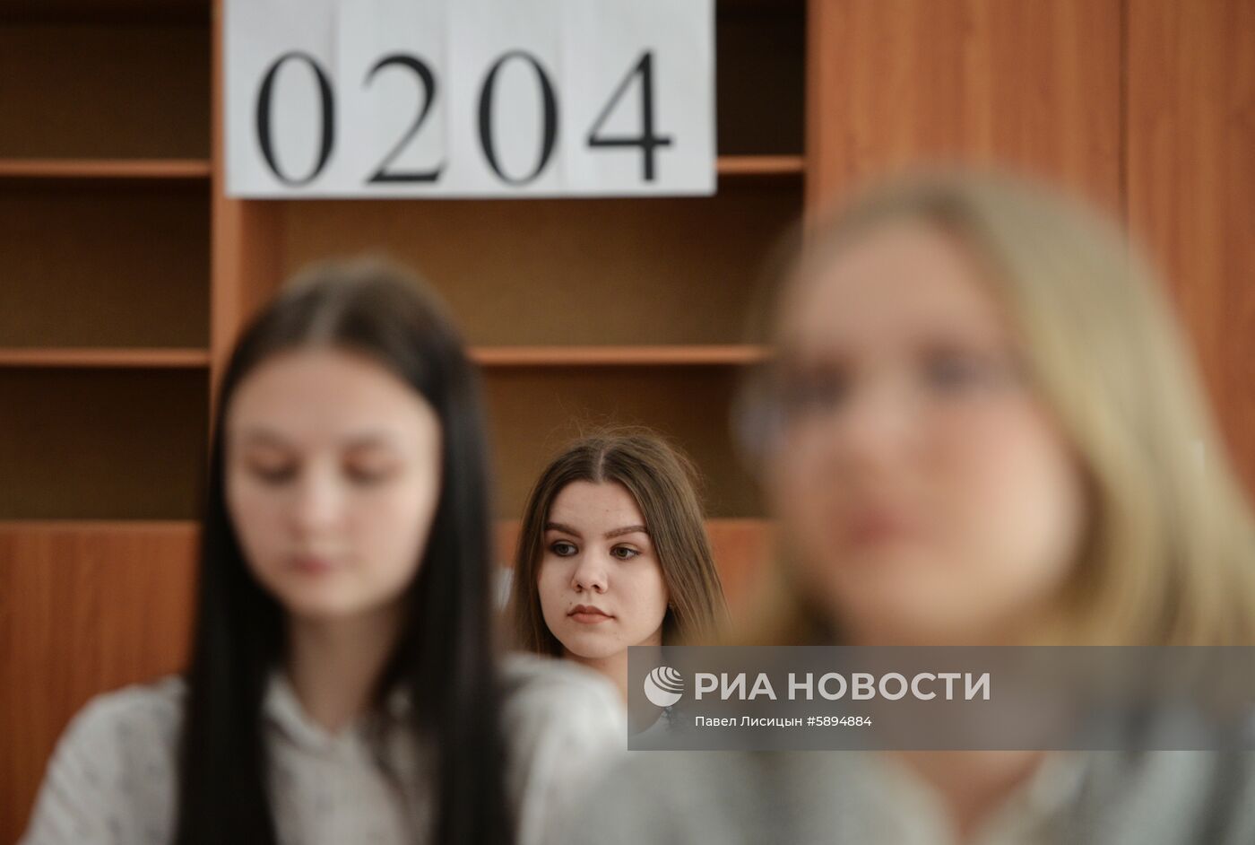 Сдача ЕГЭ по географии и литературе