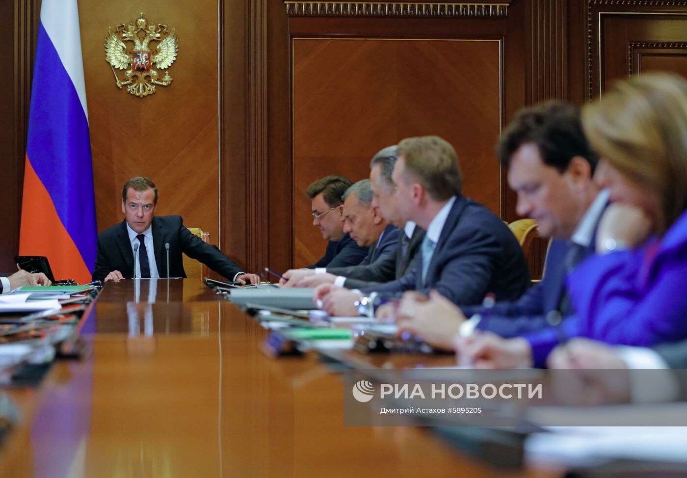 Премьер-министр РФ Д. Медведев провел заседание Наблюдательного совета госкорпорации развития «ВЭБ. РФ»