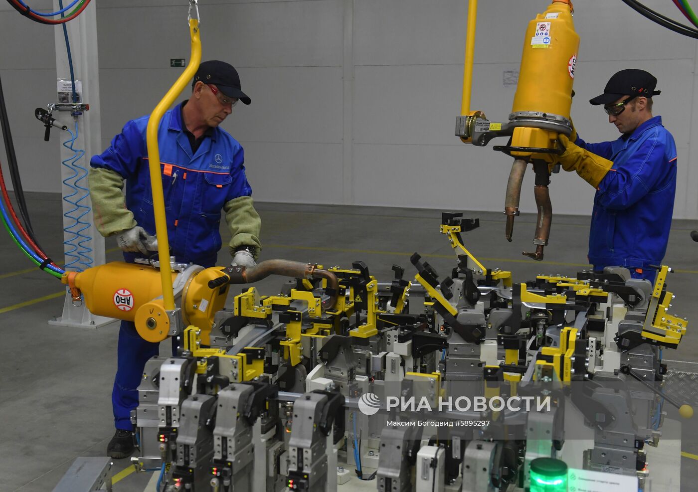 Открытие завода каркасов кабин "КамАЗ" и Daimler в Татарстане
