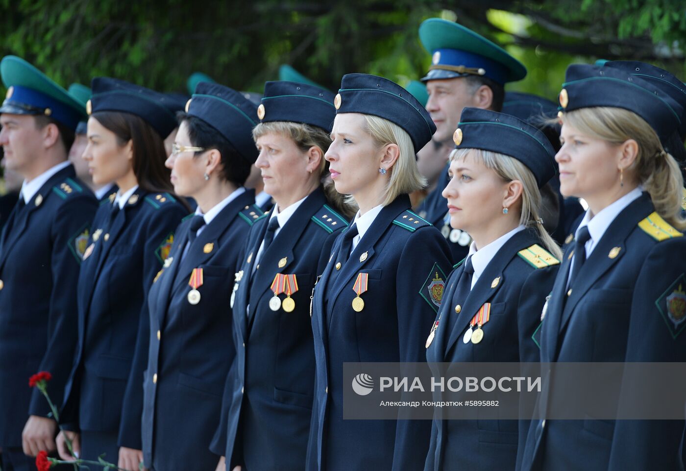 Празднование Дня пограничных войск в регионах России