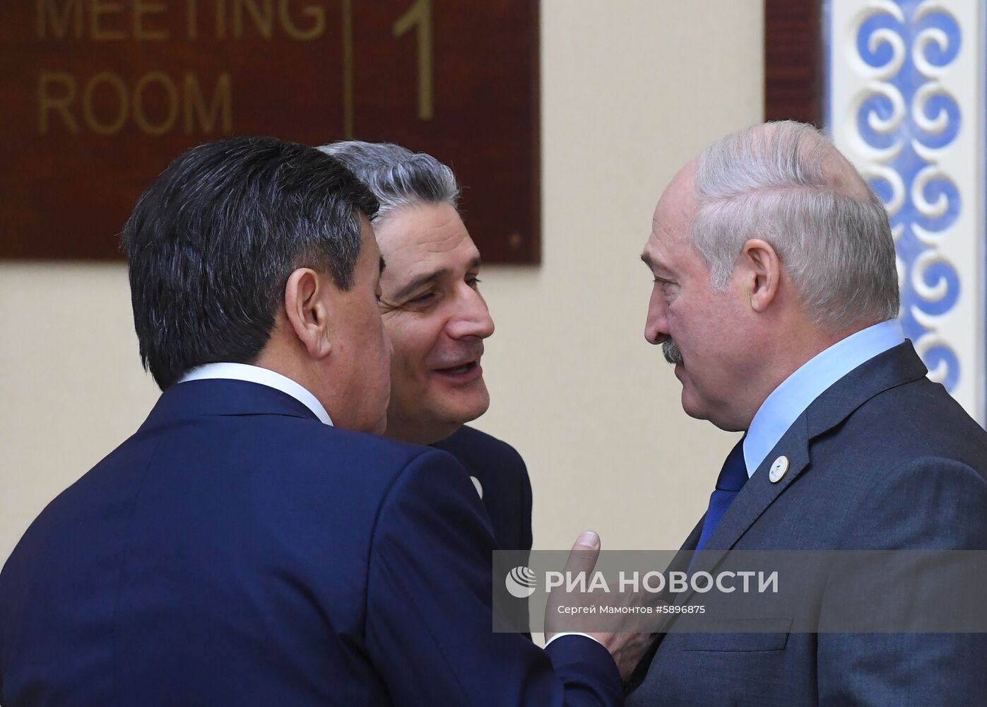 Президент РФ В. Путин принимает участие в заседании Высшего Евразийского экономического совета
