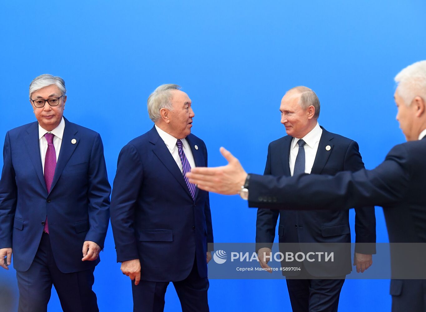 Президент РФ В. Путин принимает участие в заседании Высшего Евразийского экономического совета