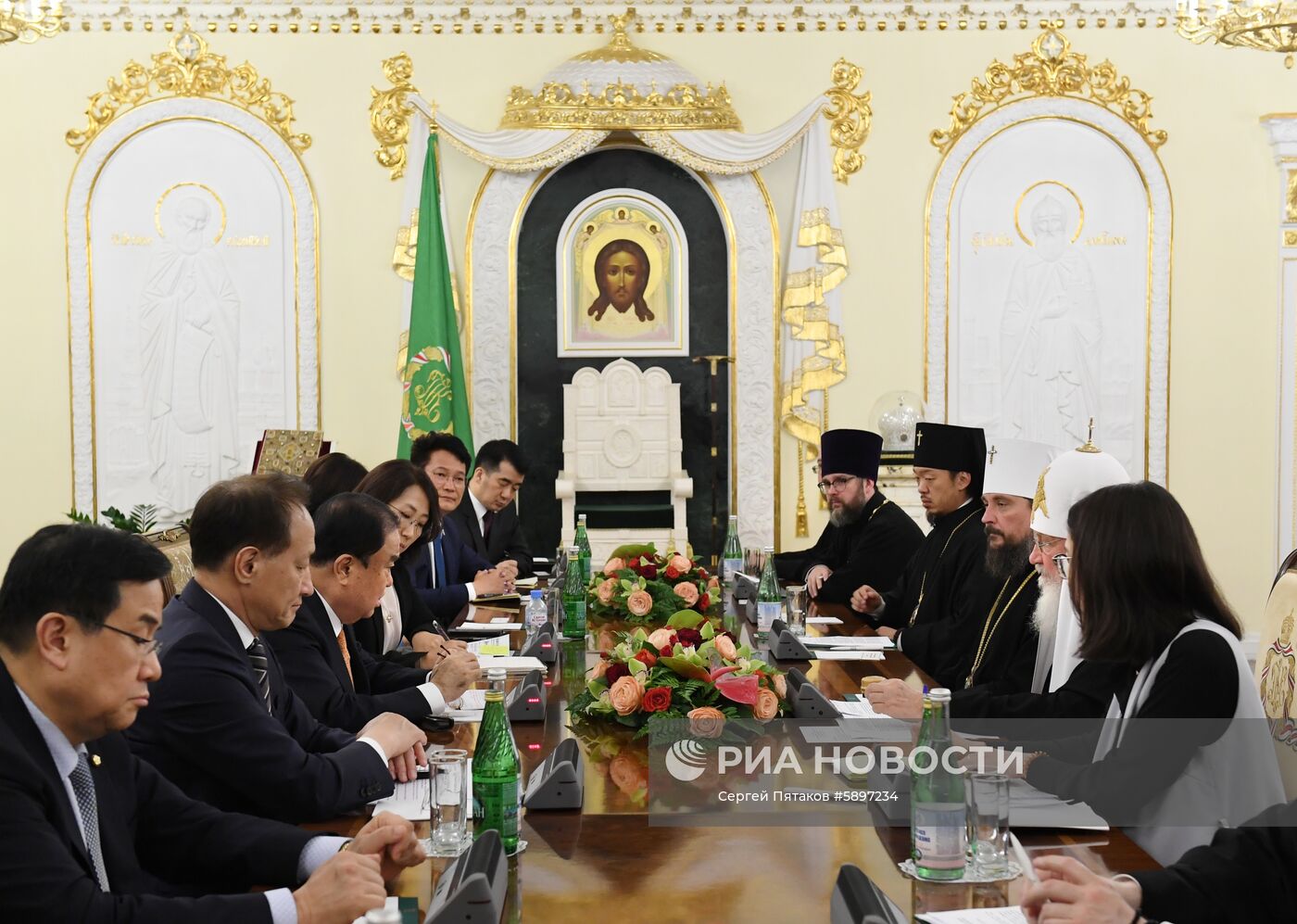 Встреча патриарха Кирилла с главой парламента Южной Кореи Мун Хи Саном