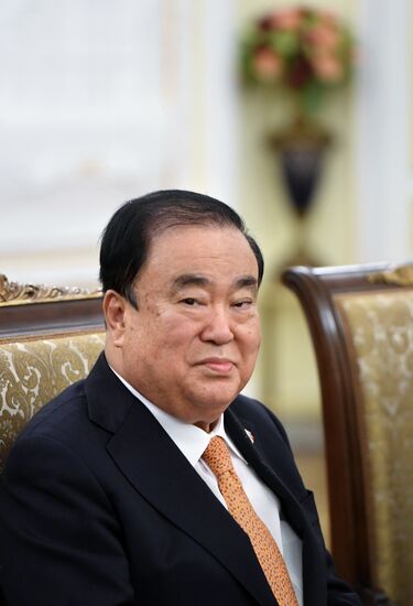 Встреча патриарха Кирилла с главой парламента Южной Кореи Мун Хи Саном