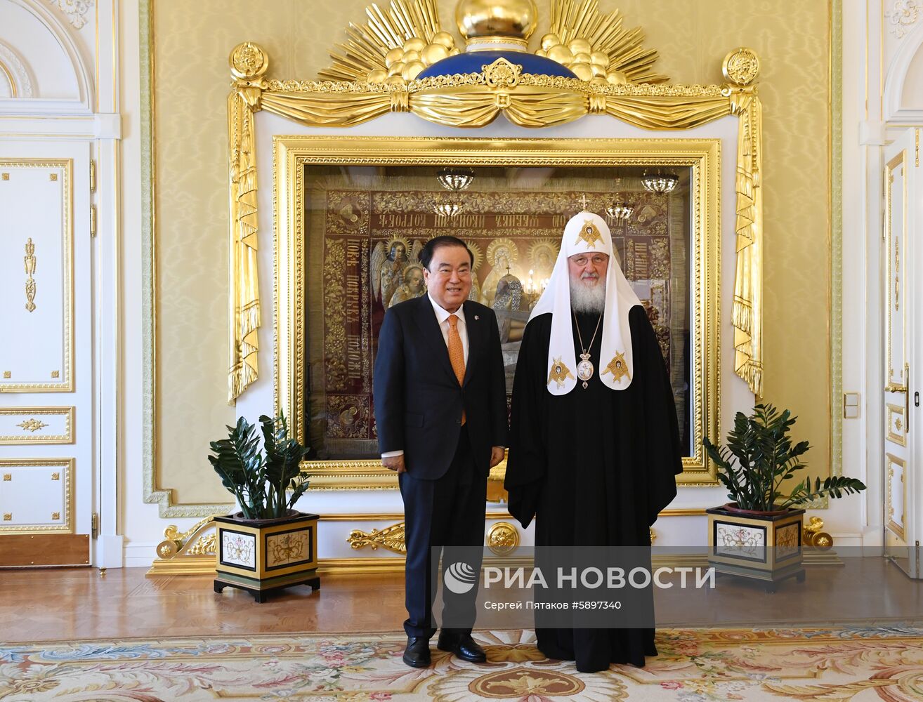 Встреча патриарха Кирилла с главой парламента Южной Кореи Мун Хи Саном