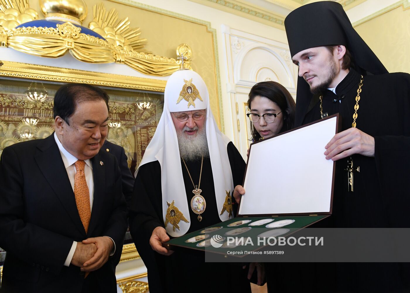 Встреча патриарха Кирилла с главой парламента Южной Кореи Мун Хи Саном