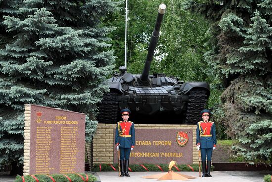 Иностранные дипломаты посетили военные училища Казани