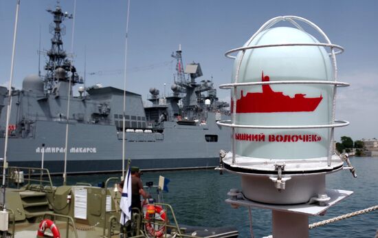 Военно-морской салон в Севастополе
