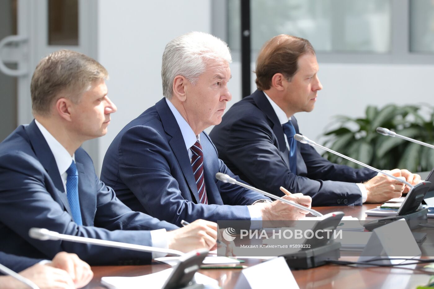 Президент РФ В. Путин посетил школу программирования "Школа 21"