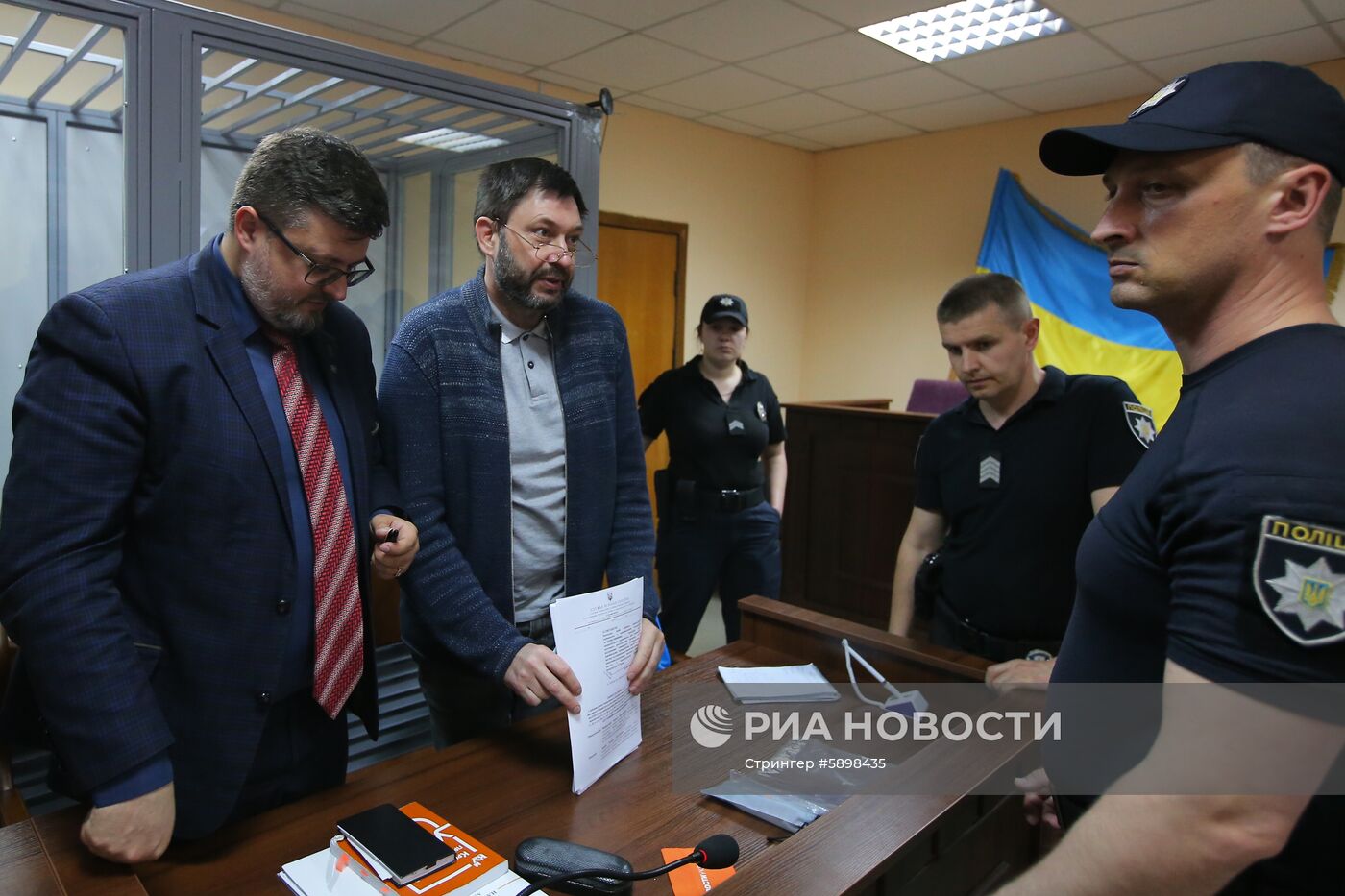 Заседание по делу журналиста К. Вышинского в Киеве