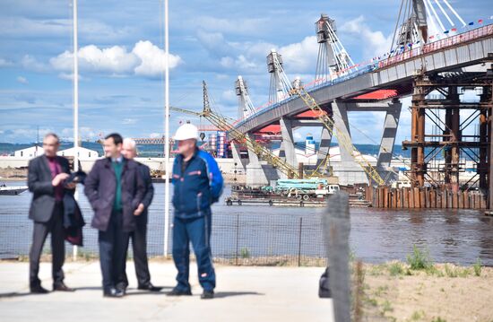 Стыковка международного моста Благовещенск - Хэйхэ 