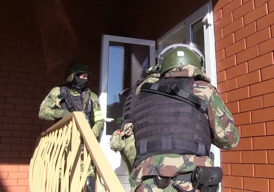 ФСБ РФ пресекла деятельность по организации  незаконного пребывания иностранцев на территории РФ