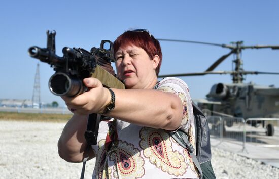 Всеармейский этап соревнований "Авиадартс" в Крыму