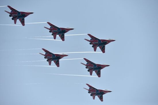 Всеармейский этап соревнований "Авиадартс" в Крыму