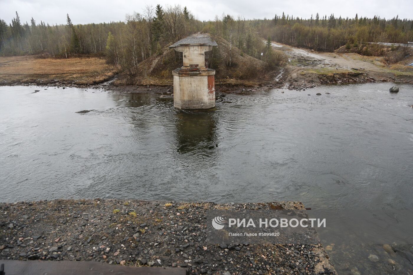 В Мурманской области украли мост через реку