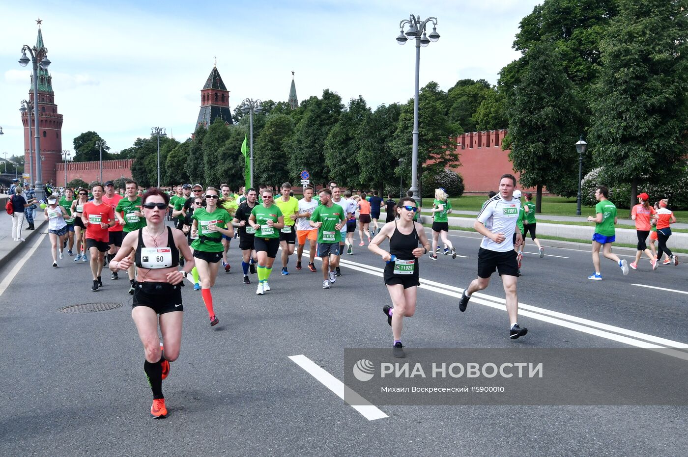 Департамент движения москвы. Московский марафон 2023. Забег Москва. Зеленый марафон. Фото марафона ПДД.