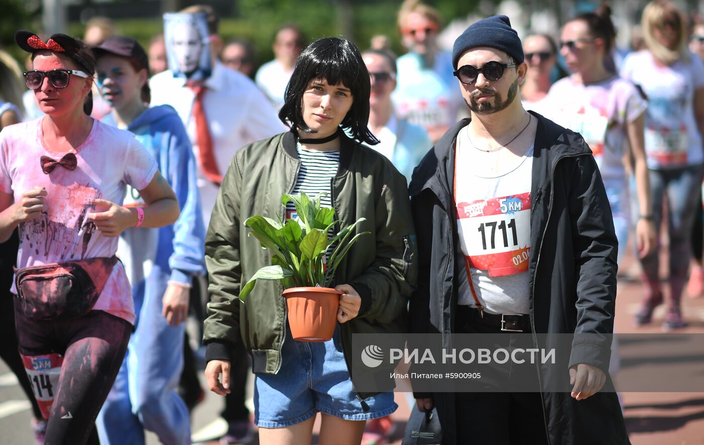 Красочный забег в "Лужниках"