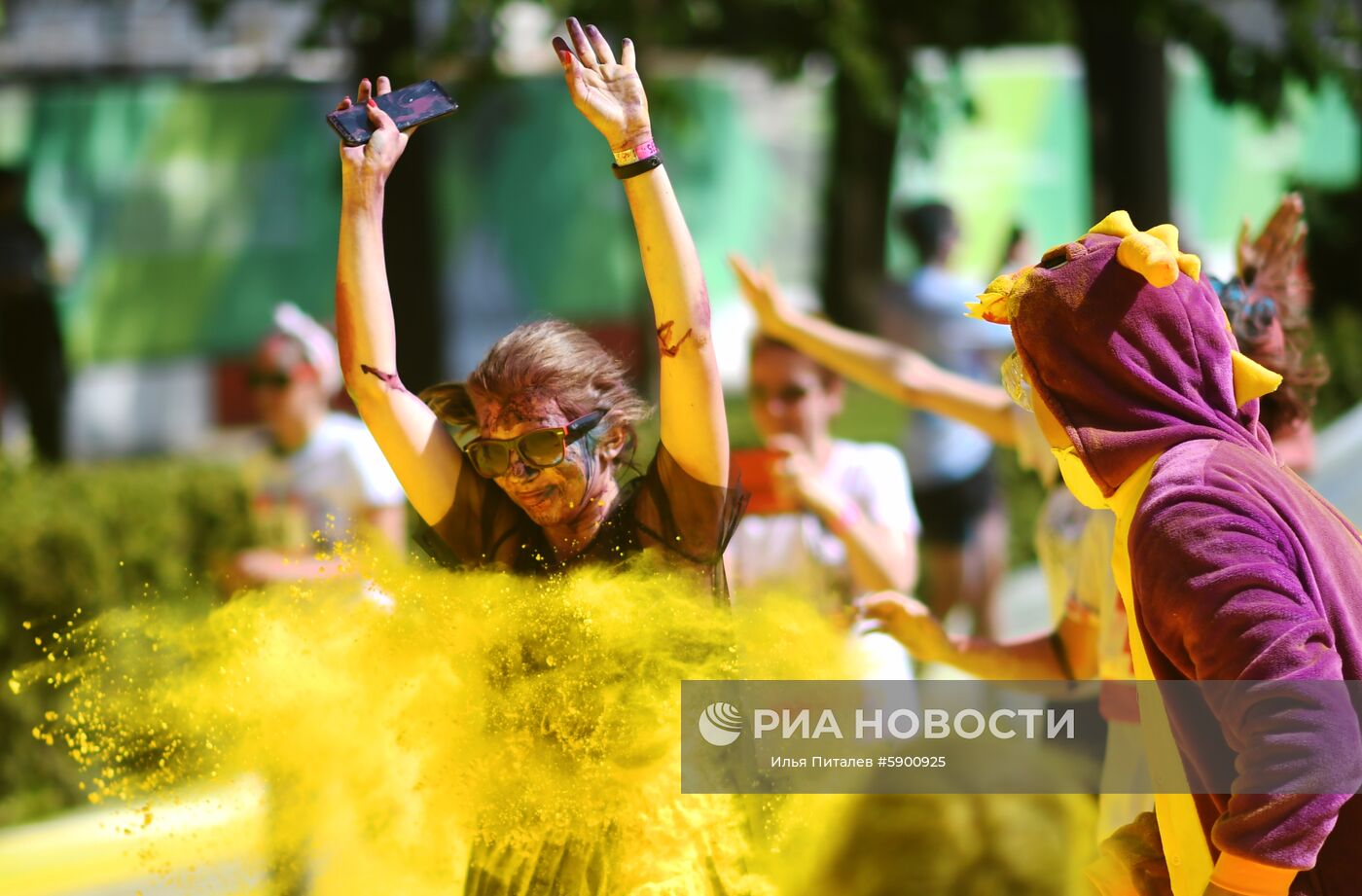Красочный забег в "Лужниках"