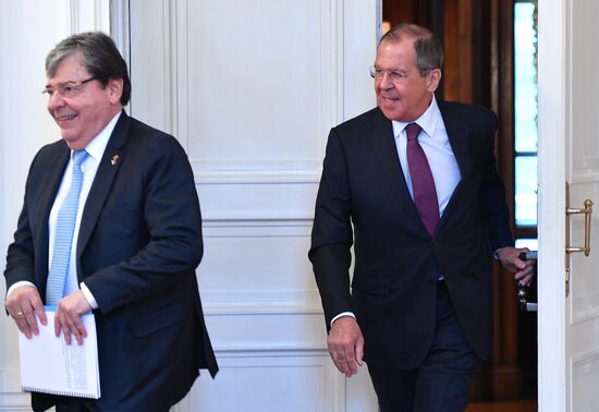 Встреча глав МИД РФ и Колумбии С. Лаврова и О. Трухильо 