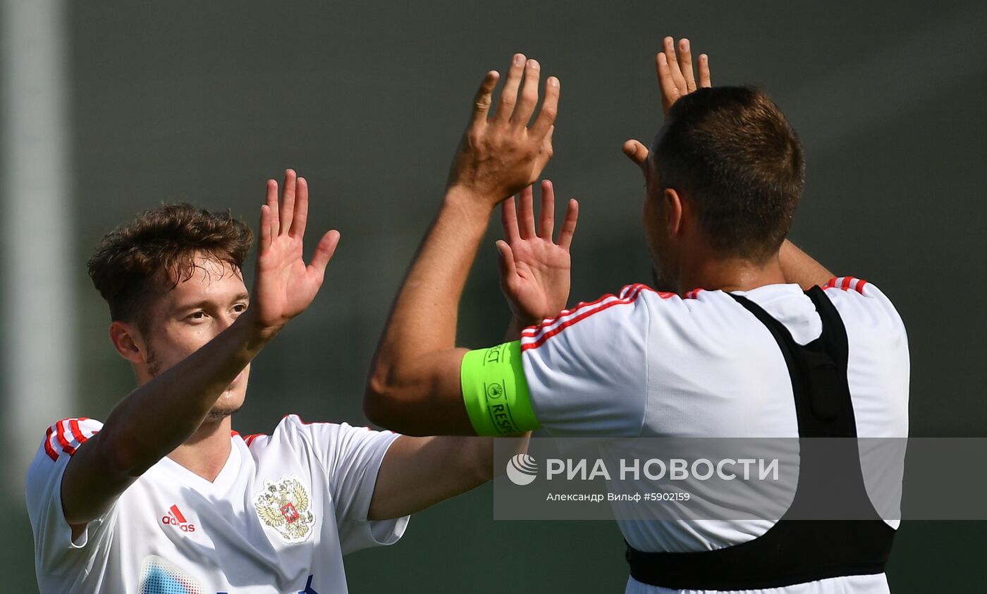 Футбол. Матч сборной России - ФК "Чертаново"