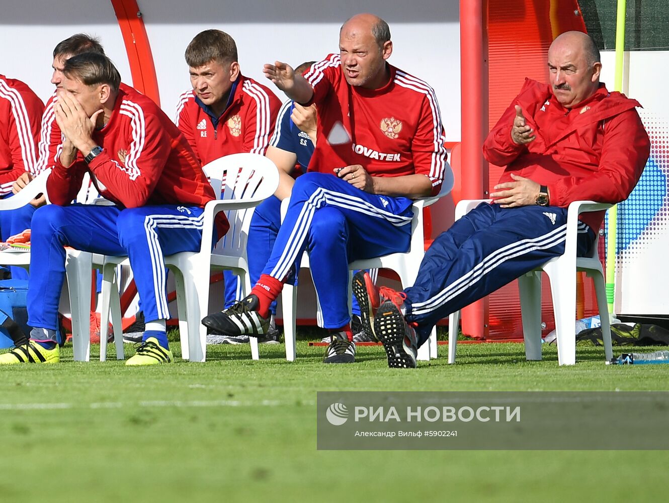 Футбол. Матч сборной России - ФК "Чертаново"