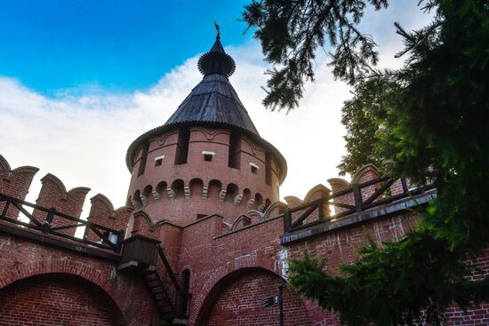 Города России. Тула