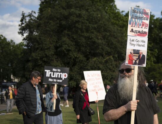 Акция против президента США Д. Трампа в Лондоне