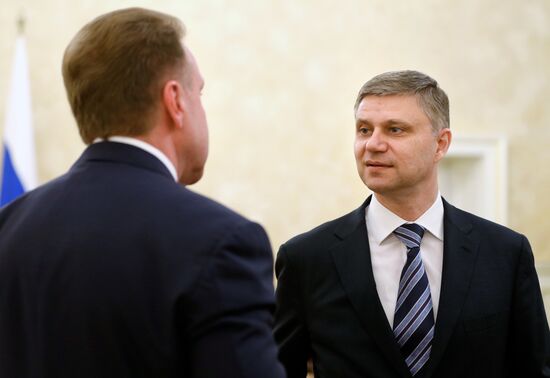 Премьер-министр РФ Д. Медведев провел заседание президиума Совета по стратегическому развитию и национальным проектам