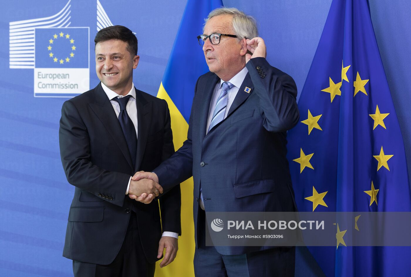 Президент Украины В. Зеленский встретился с главой ЕК в Брюсселе