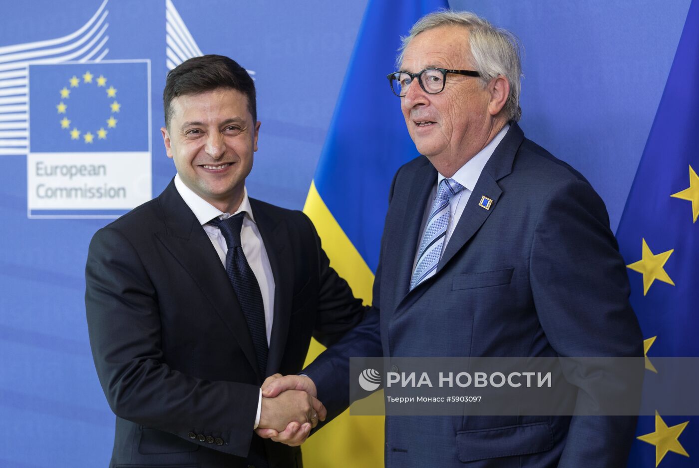 Президент Украины В. Зеленский встретился с главой ЕК в Брюсселе