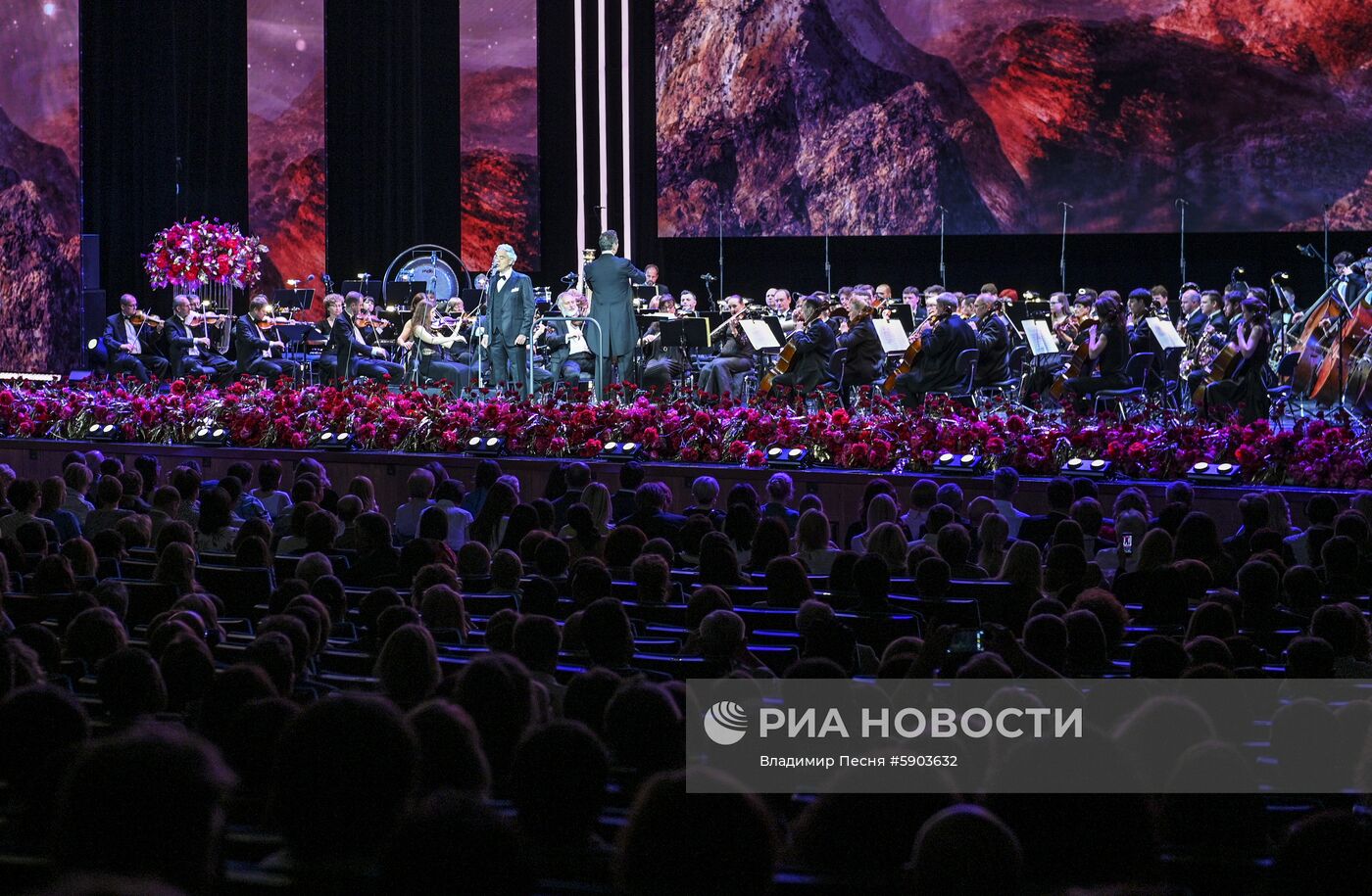 Гала-концерт звезд классической сцены в Кремле