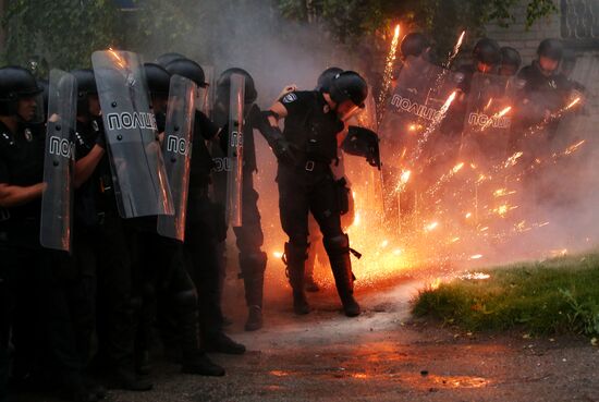 Акции памяти по погибшему мальчику от произвола полиции на Украине