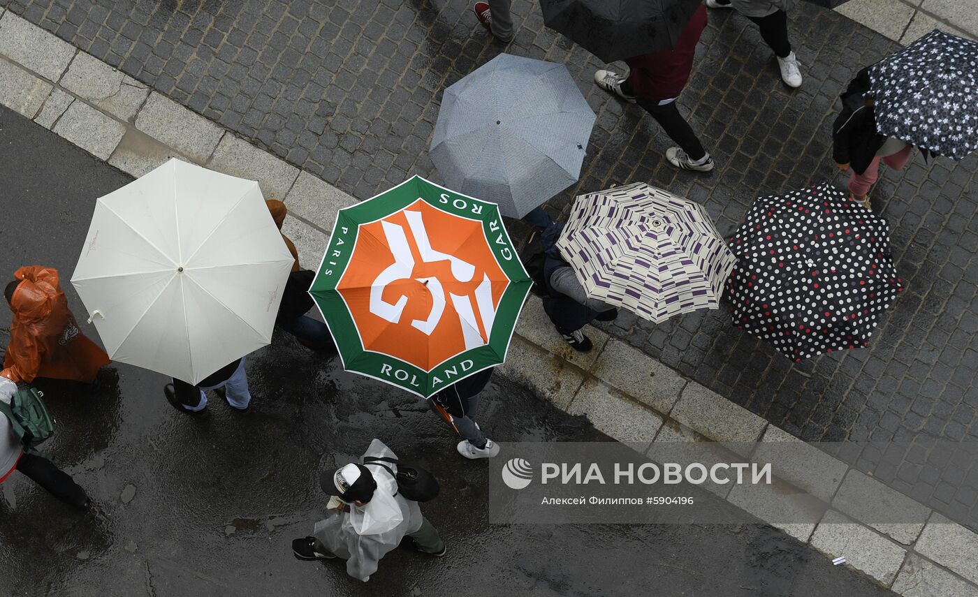 Теннис. Ролан Гаррос. Одиннадцатый день. Матчи перенесены из-за дождя