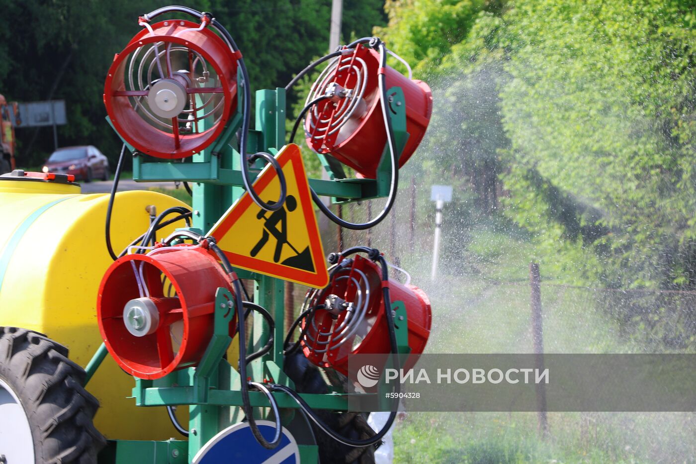 Уничтожение борщевика в Подмосковье