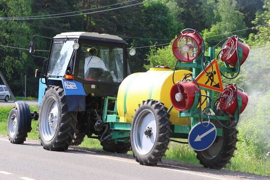 Уничтожение борщевика в Подмосковье 