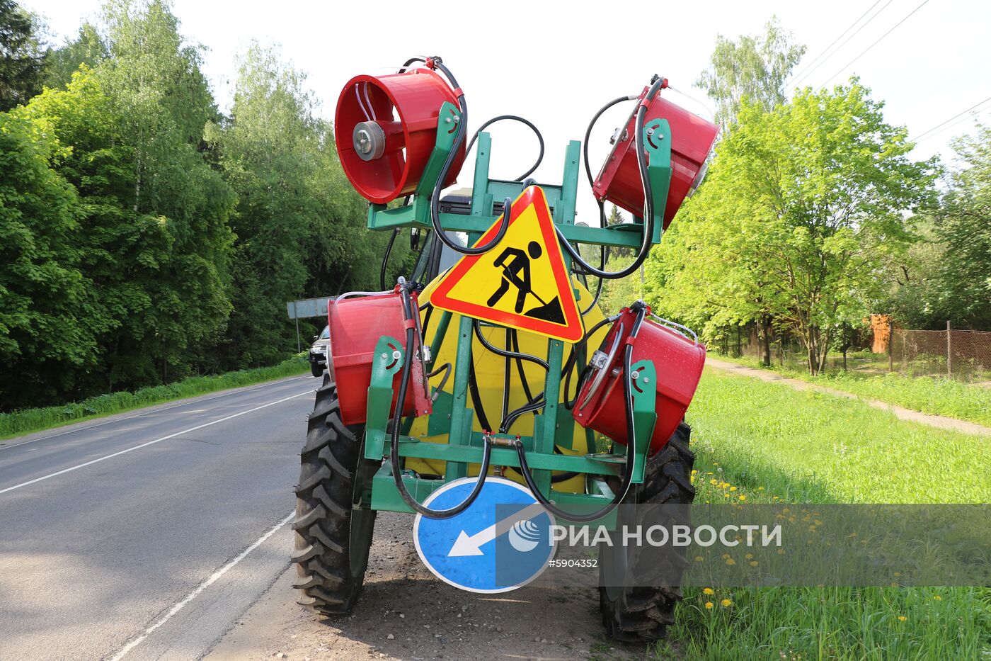 Уничтожение борщевика в Подмосковье 