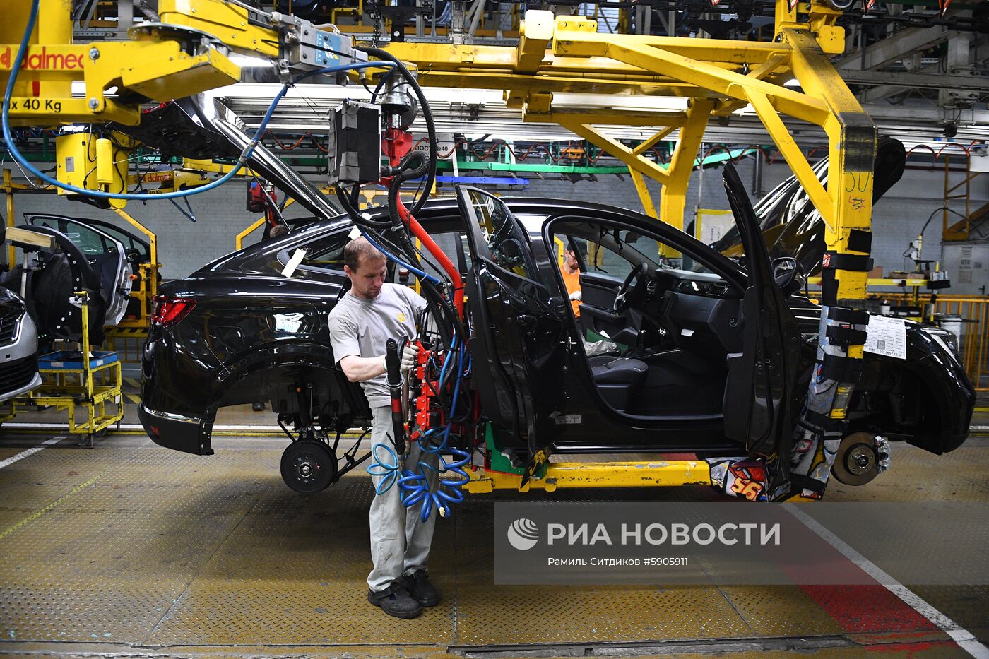 Производство автомобилей Renault