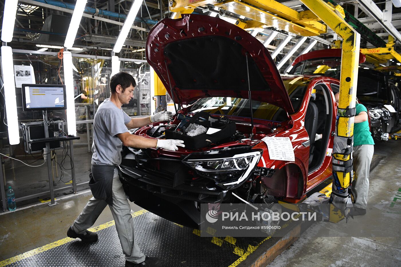 Производство автомобилей Renault