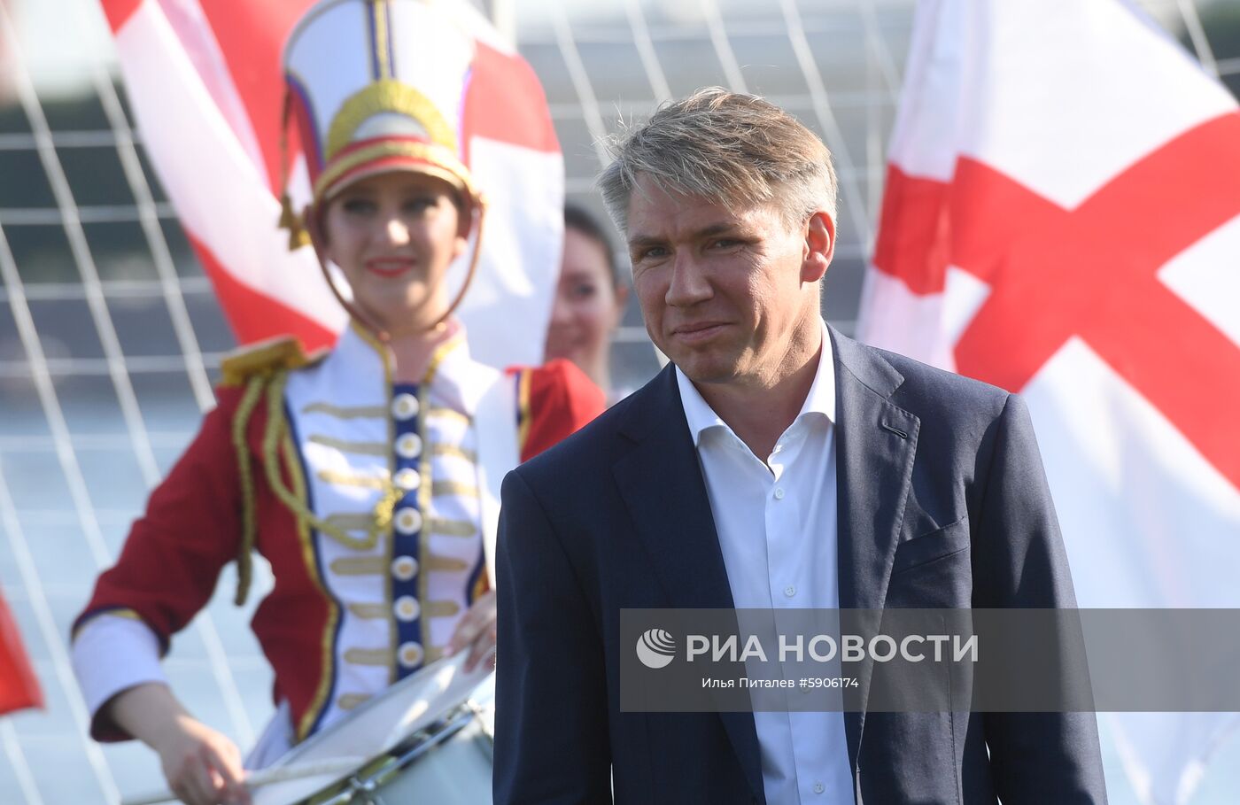 Генеральный директор оргкомитета по подготовке Евро-2020 в России Алексей Сорокин на открытии парка футбола "Евро-2020" на Заячьем острове у Петропавловской крепости в Санкт-Петербурге в честь 60-летия чемпионата Европы по футболу.
Место: Россия, Санкт-Петербург. Автор: Илья Питалев/РИА Новости. Открытие парка футбола "Евро-2020" в Санкт-Петербурге