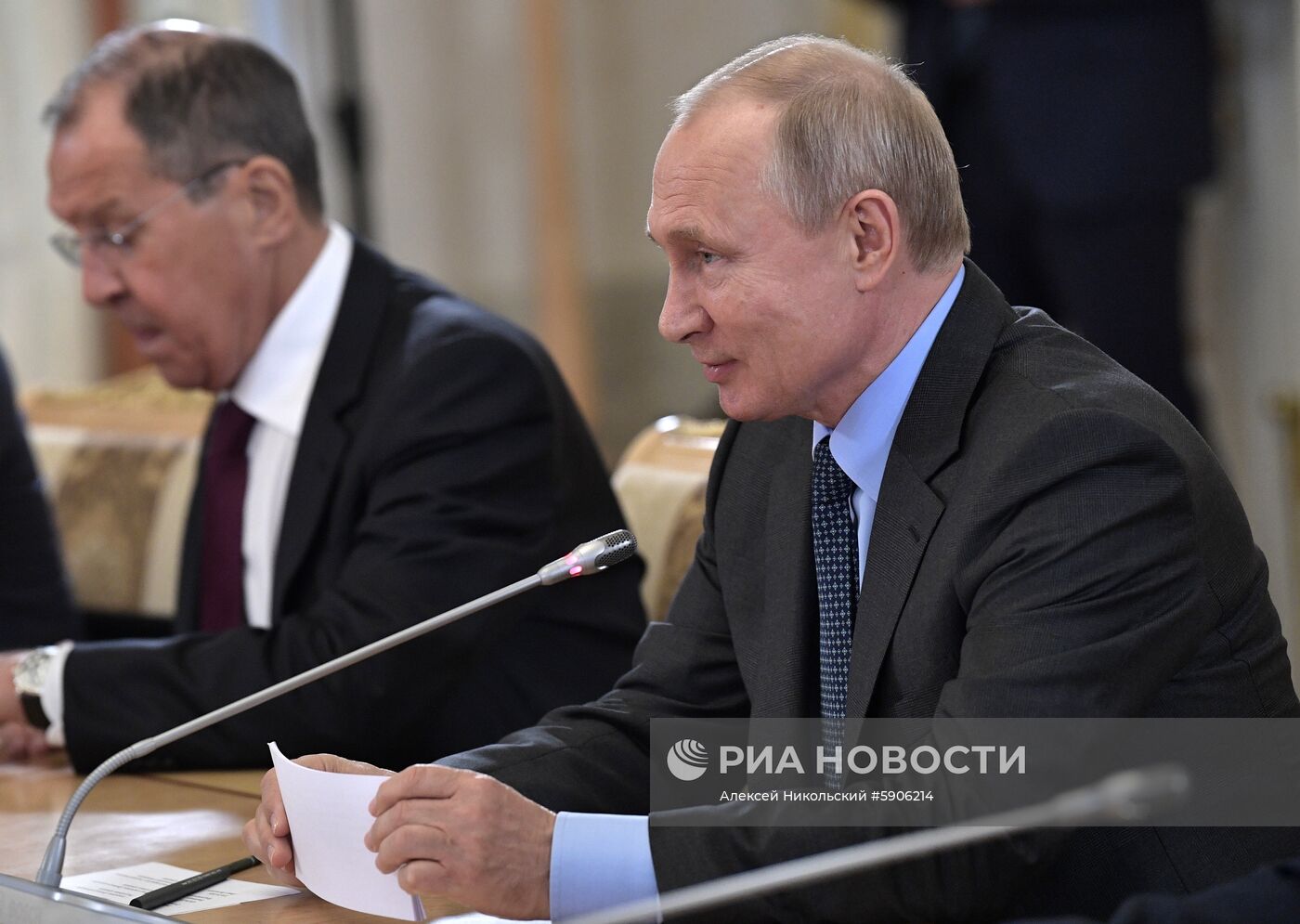 Президент РФ В. Путин принимает участие в Петербургском международном экономическом форуме