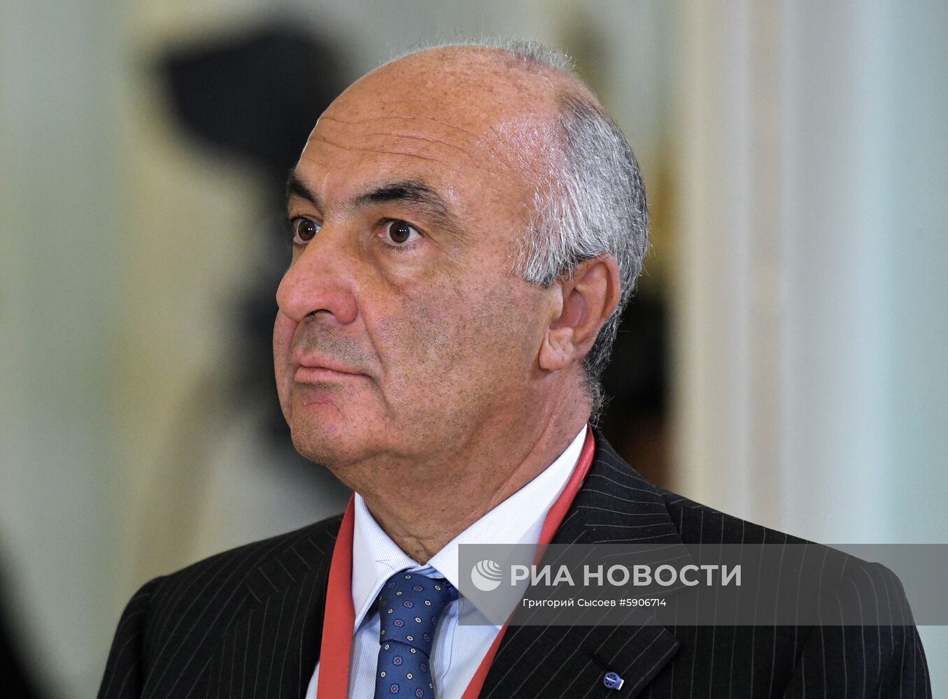 Президент РФ В. Путин принимает участие в Петербургском международном экономическом форуме