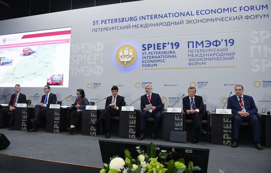 Петербургский международный экономический форум. День второй