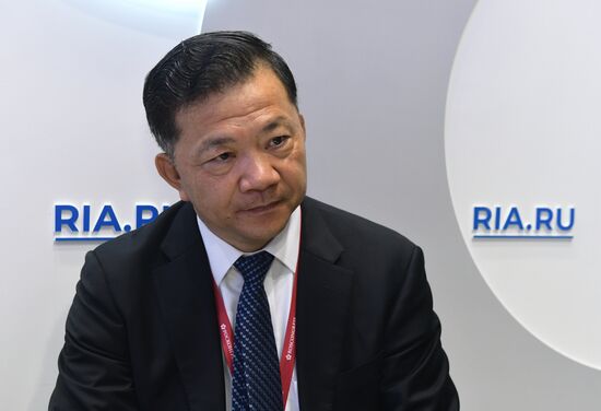 Работа стенда МИА "Россия сегодня" во второй день ПМЭФ