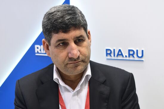 Работа стенда МИА "Россия сегодня" во второй день ПМЭФ