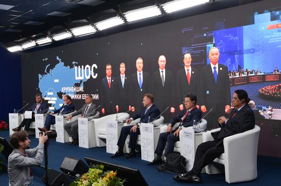 Петербургский международный экономический форум. День второй