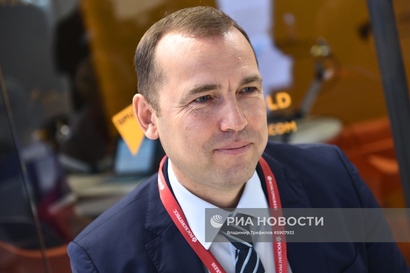 Работа стенда МИА "Россия сегодня" во второй день ПМЭФ