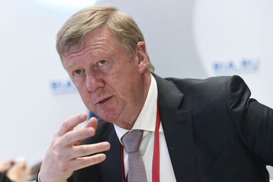 Работа стенда МИА "Россия сегодня" во второй день ПМЭФ