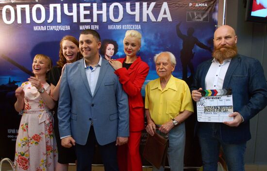 Презентация фильма "Ополченочка" в Луганске