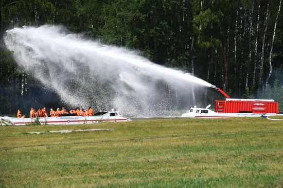 Демонстрационные учения МЧС России 