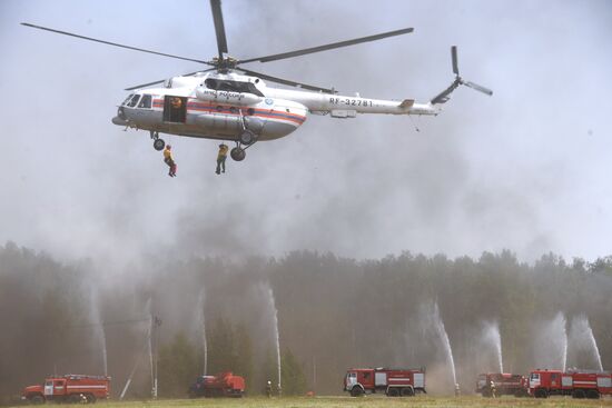 Демонстрационные учения МЧС России 